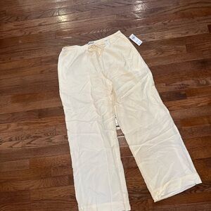 NWT Abercrombie off white flowy Pants